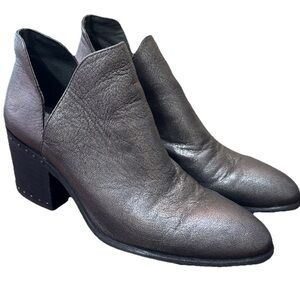 Vince Camuto Petran Metallic Pewter Gray Leather V-Cut Block Heel Ankle Booties